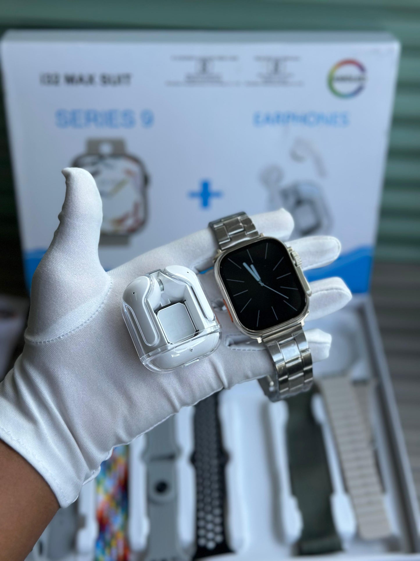 APPLE SMARTWATCH AND EARPOD COMBO